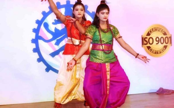 प्रतिभाच्या शांभवी व श्रावणी या जुळ्या भगिनीची राष्ट्रीय नृत्य स्पर्धेत चमकदार कामगिरी...