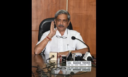 पर्रिकर यांच्या मंत्रिमंडळात आज दोन नव्या कॅबिनेट मंत्र्यांचा समावेश