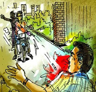 तरुणावर अज्ञात हल्लेखोरांकडून गोळीबार.  