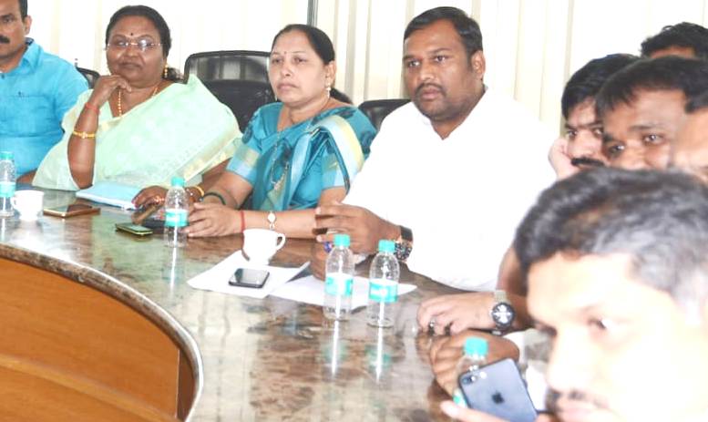 कायदा व सुव्यवस्था सुरळीत करा - नगरसेवक सचिन चिखले.