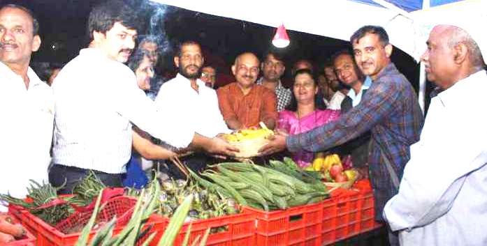 शेतकरी ते ग्राहक विक्री संकल्पनेवर आधारित 'आठवडा बाजार' नागरिकांच्या आरोग्यदायी जीवनाची गुरुकिल्ली - आमदार लक्ष्मण जगताप.   