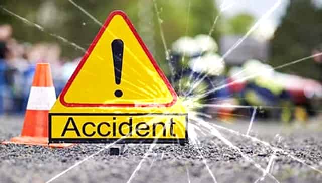 ट्रक व दुचाकीमध्ये धडक; अपघातात पिता-पुत्र जागीच ठार. 