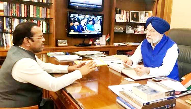 पंतप्रधान आवास योजनेच्या निविदा प्रक्रिया रद्द करा ; खासदार बारणे यांची केंद्रीय शहरी विकास मंत्र्यांकडे मागणी