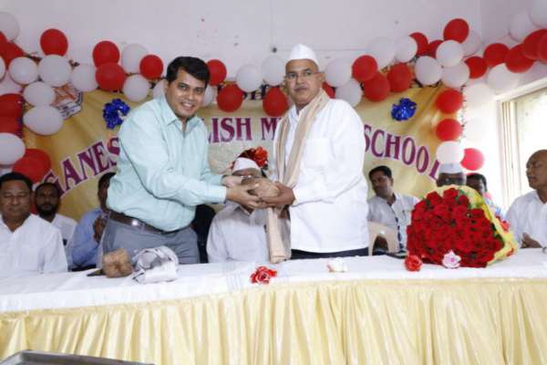 गोर-गरीब मुलांना शैक्षणिक सुविधा व चांगल्या दर्जाचे शिक्षण मिळावे, याकरीता केली शैक्षणिक संस्थेची स्थापना - उद्योजक एस. बी. पाटील