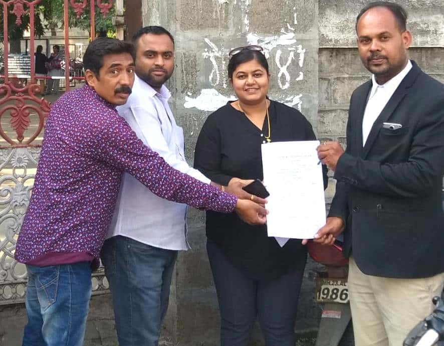 अभिनेत्री तनुश्री दत्ता हीच्यावर पुणे मनसेच्यावतीने फौजदारी खटला दाखल.