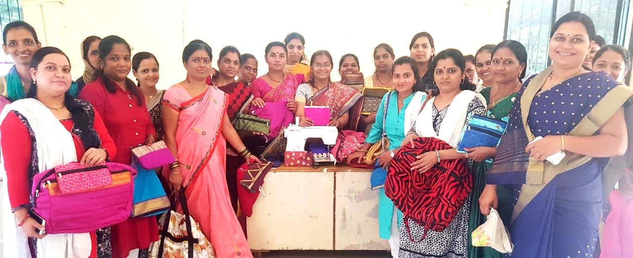 प्लास्टिक हे मानवजातीपुढे आव्हान; प्लास्टिकवर कापडी पिशवी उत्तम पर्याय - नगरसेविका अनुराधा गोफणे