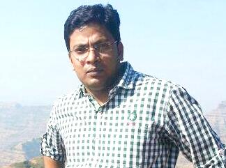 आकुर्डीच्या अप्पर तहसील कार्यालयाच्या नायब तहसीलदारपदी विकी परदेशी. 