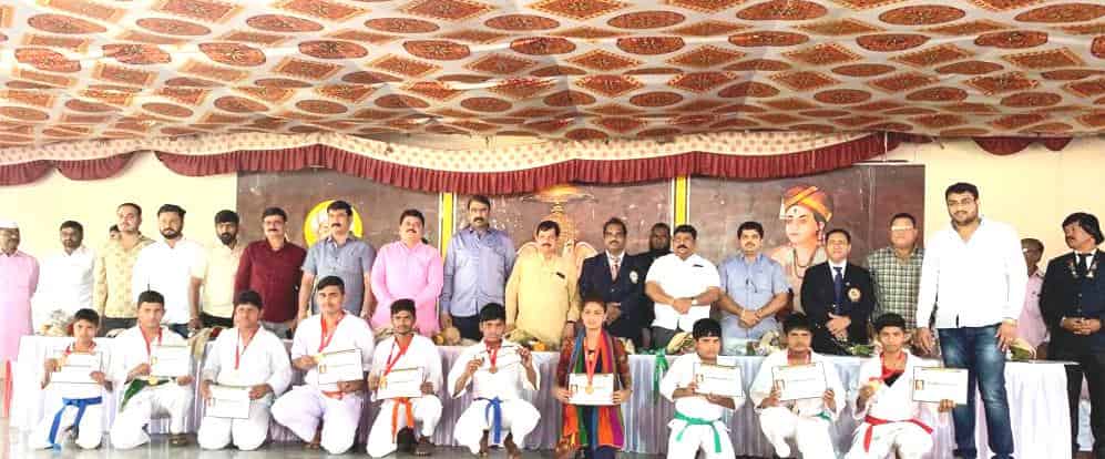 विशालभाऊ वाकडकर सोशल फाऊंडेशनच्या राज्यस्तरीय खुली कराटे स्पर्धेस नागरिकांचा उस्फुर्त प्रतिसाद 