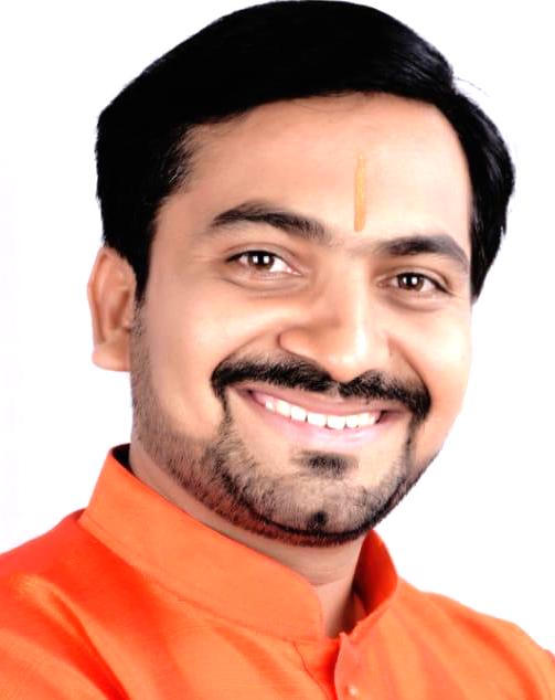 धमक्यांना भिक न घालता औषध विक्रेत्यांनी संघटनेकडे रीतसर तक्रार करण्याचे विवेक तापकीर यांचे आवाहन 