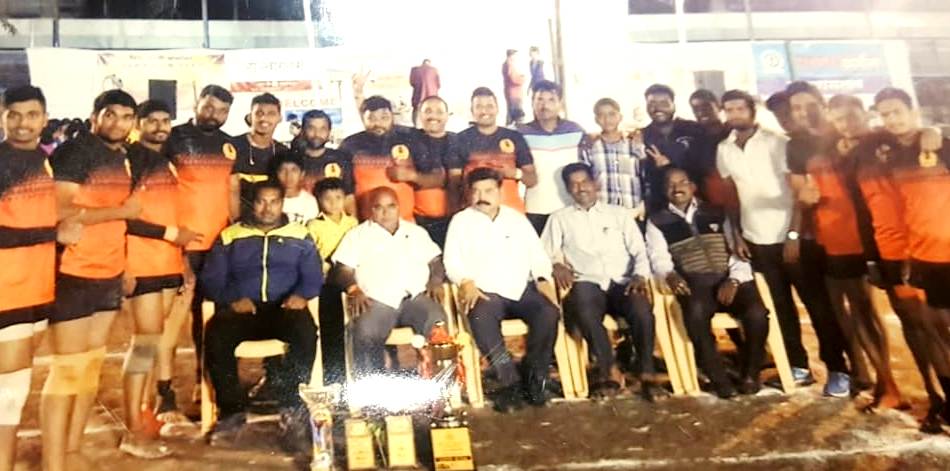 पुणे पिपल्सचा पराभव करीत धर्मवीर बँकेने 'सहकार करंडकावर' उमटविली मोहर!