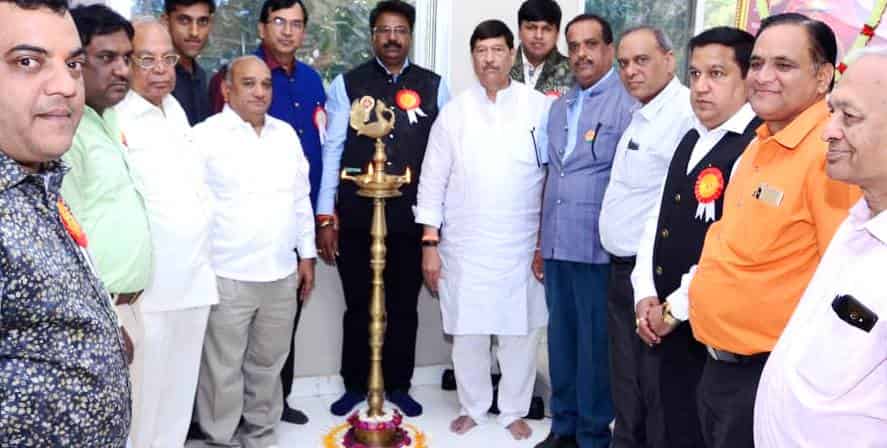 'अन्नदान श्रेष्ठ दान' - पालकमंत्री बापट