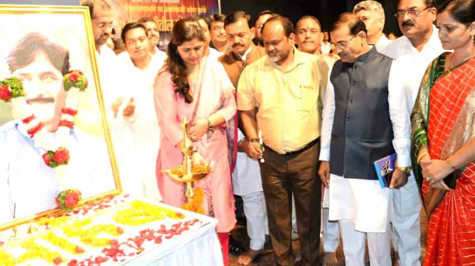 'आठवणीतील मुंडे साहेब' कार्यक्रमास नागरिकांचा उत्‍स्‍फूर्त प्रतिसाद