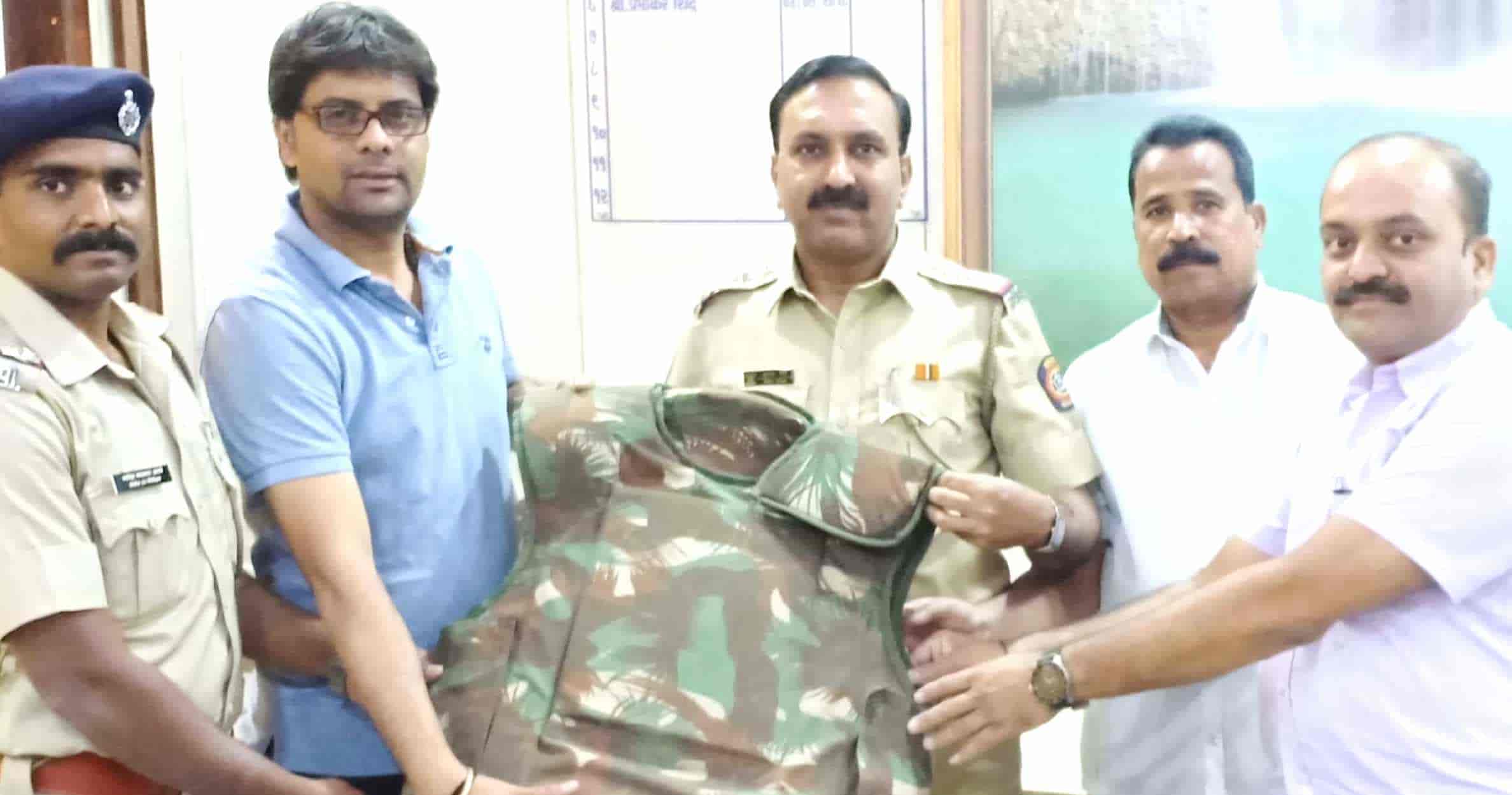 पोलीस मित्र परिवाराकडून चिंचवड पोलीसांना 