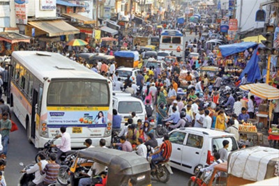 पथारी व हातगाडीचालकांची अतिक्रमणे हटविणे व न हटवण्यावरून दोन गटात वाद