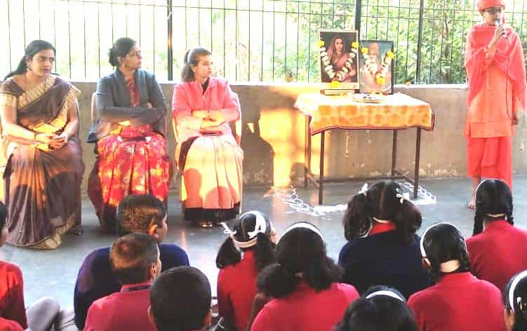 राजमाता जिजाऊ व स्वामी विवेकानंद जयंती उत्साहात साजरी