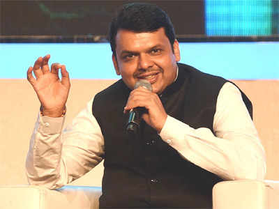 येत्या पंधरा दिवसात शास्तीचा निर्णय मंत्रीमंडळात घेणार - फडणवीस 