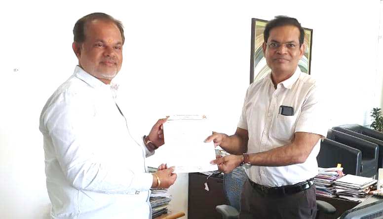 गृहप्रकल्प उभारणीबाबत विश्वासात न घेतल्याने या प्रकल्पास स्थगिती द्या