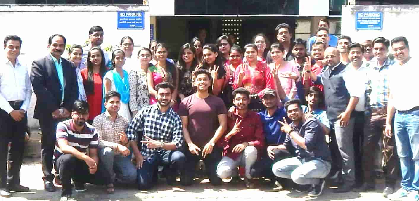 कॉस्ट ॲन्ड मॅनेजमेंट अकौंटंसीच्या विद्यार्थ्यांचे यश