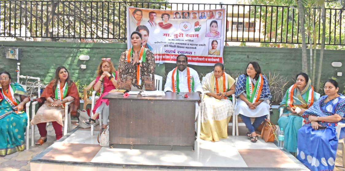 मोदींना निवडणूकीत घरी बसविण्याचे काम महिलांनी करावे - नूरी खान