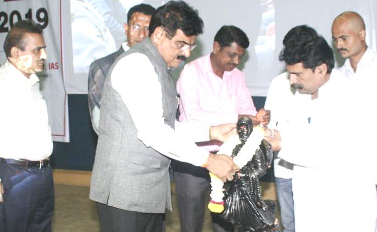 शहरातील उद्योजकांनी पुरंदर तालुक्यात आपले उद्योग उभारावेत - राज्यमंत्री शिवतारे