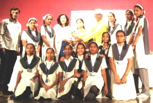 समूह व भावगीत स्पर्धेत संचेतीच्या विद्यार्थ्यांची उत्कृष्ट कामगिरी