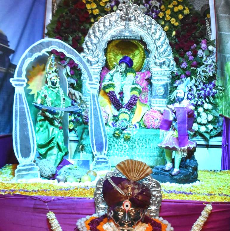 आत्माशी संवाद साधा, परमात्माचे दर्शन घडेल - हभप केशव महाराज शिवडेकर