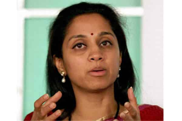 पुण्यातील कर्णबधीरांवर हल्ला निषेधाहार्य, मुख्यमंत्र्यांनी राजीनामा द्यावा - सुप्रिया सुळे