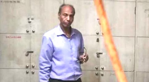 त्या काफिरावर देशद्रोहाचा गुन्हा दाखल