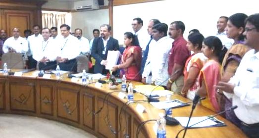 जेएनएनयूआरएम योजनेसह ६१८३ कोटी रुपयांचा अर्थसंकल्प स्थायीस सादर