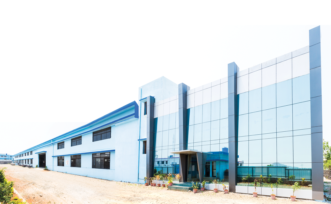 प्रिमियर कंपनी प्लांट चाकणला स्थलांतरीत करण्याच्या तयारीत, कामगारांचा जीव टांगणीला