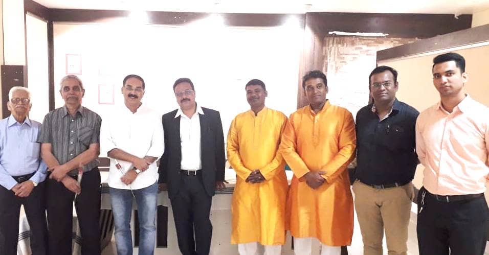 मैत्री चित्रकला फौंडेशनतर्फे हास्यचित्र प्रदर्शनाचे उद्घाटन