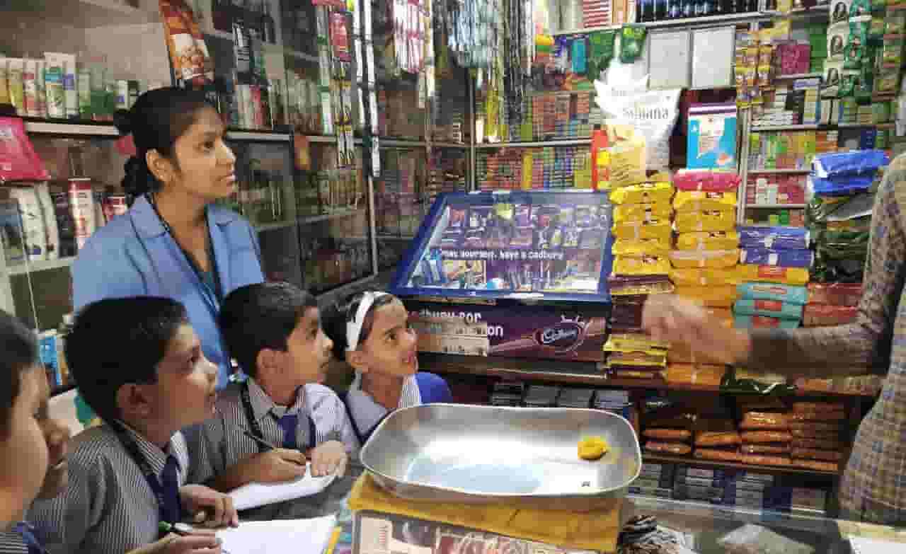 भारतीय विद्यानिकेतनमधील विद्यार्थ्यांनी घेतले व्यवसायिक धडे