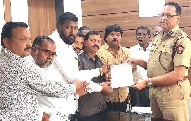 त्या आरोपीला मदत करणाऱ्यांना सह आरोपी करून, ॲट्रॉसिटी अंतर्गत गुन्हा दाखल करा - सकल मातंग समाज