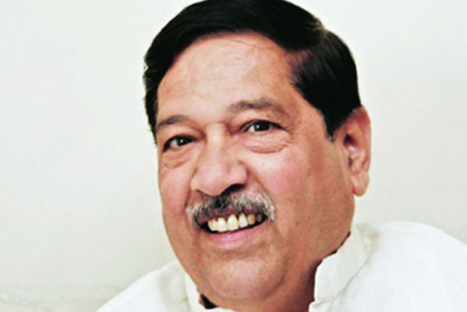 पालकमंत्री गिरीश बापट यांनी कॉंग्रेस-राष्ट्रवादीवर साधला निशाणा