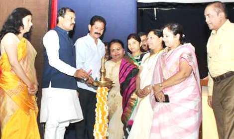 आपल्या यशामुळे आई-वडिलांना वेगळयाच आनंदाची अनूभुती येते - महापौर राहुल जाधव 