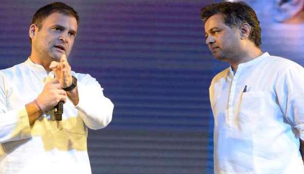 पुण्यातील विद्यार्थ्यांशी राहुल गांधीनी साधला संवाद