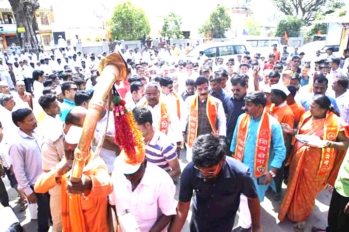 पेठ व आंबेगाव ग्रामस्थांनी खा. आढळराव यांचे केले जल्लोषात स्वागत