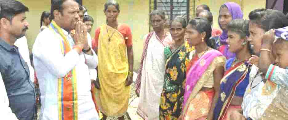 खा. बारणे यांचा कर्जत दौरा; सर्व स्तरातील नागरिकांनी विजयी होण्याचा दिला विश्वास