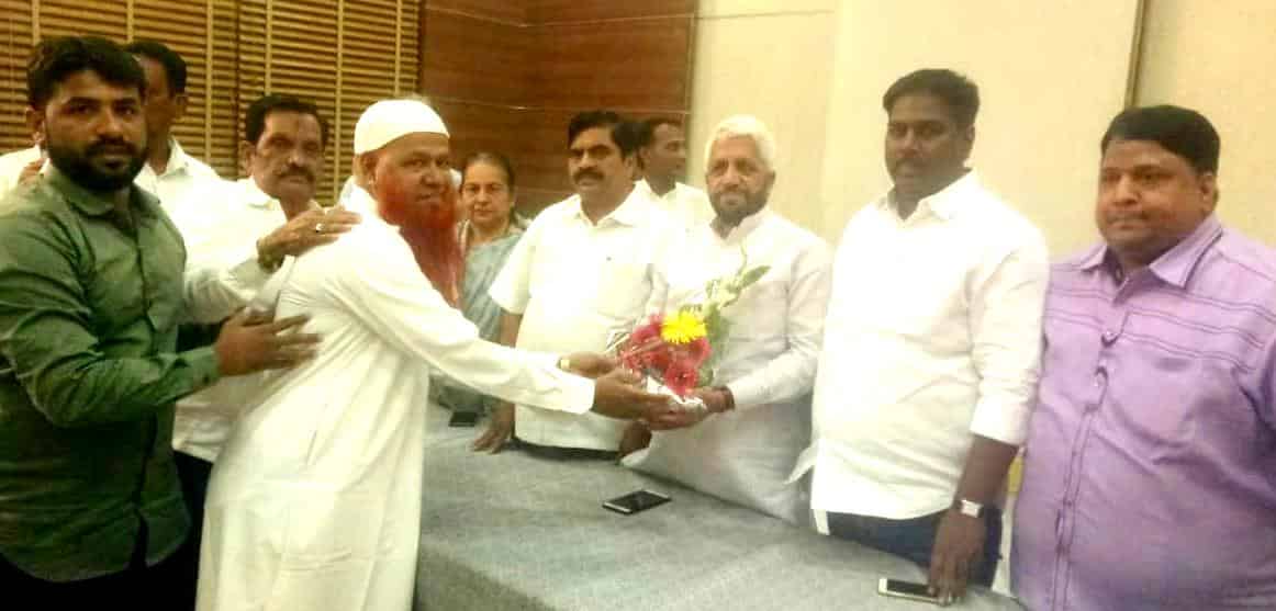 जनता या निवडणुकीत धर्मांध शक्तींना रोखण्याचे काम निश्चितपणे करेल - मुनाफ हकीम