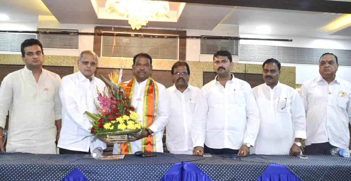 मावळ लोकसभेची निवडणूक धनशक्ती विरुद्ध जनशक्ती - कामगार नेते इरफान सय्यद