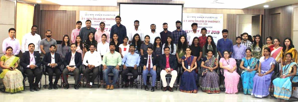 माजी विद्यार्थी महाविद्यालयाचे खरे आधारस्तंभ - मिरजकर