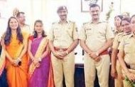 पोलीसांबद्दल महिलांनी केली कृताज्ञता व्यक्त