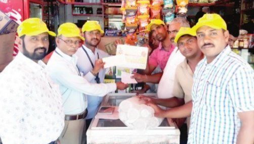 पिंपरी चिंचवड महापालिकेकडून प्लास्टिक बाळगणाऱ्या दुकानांवर कारवाई