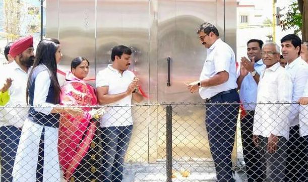 नगरसेवक शत्रुघ्न काटे व निर्मला कुटे यांच्या प्रयत्नाने महिलांसाठी ई-टॉयलेटची सुविधा