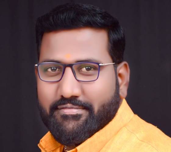 संपर्कप्रमुखपदी युवराज दाखले यांनाच कायम राहण्याच्या पक्षनेत्यांकडून सूचना