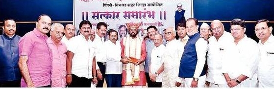 निष्ठावंतांचे कार्यक्रमाद्वारे शक्तिप्रदर्शन, तर, राम-लक्ष्मण मात्र, गैरहजर!