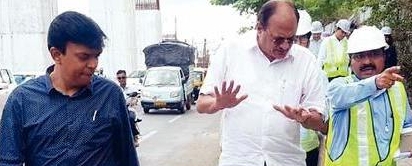 पावसाळ्यात महामेट्रोचे काम करताना सुरक्षेकडे विशेष लक्ष द्या - डॉ. ब्रिजेश दीक्षित