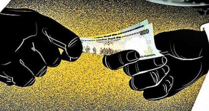 लाच स्वीकारताना पोलीस कर्मचारी एसीबीच्या जाळ्यात
