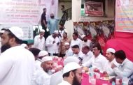 या व्यासपीठावर...... धर्मांध शक्तींना आजिबात थारा नाही - कामगार नेते इरफान सय्यद