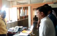 नगरसेवक शैलेश मोरे यांनी सोसायटीतील समस्यांसंदर्भात, गाठले आयुक्तांचे दालन